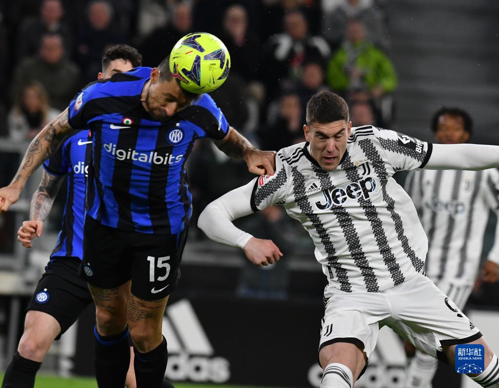 利物浦、曼城和热刺竞逐安托万·塞梅尼奥：英超转会市场的焦点（英超转会焦点：曼城、利物浦与热刺竞逐安托万·塞梅尼奥）