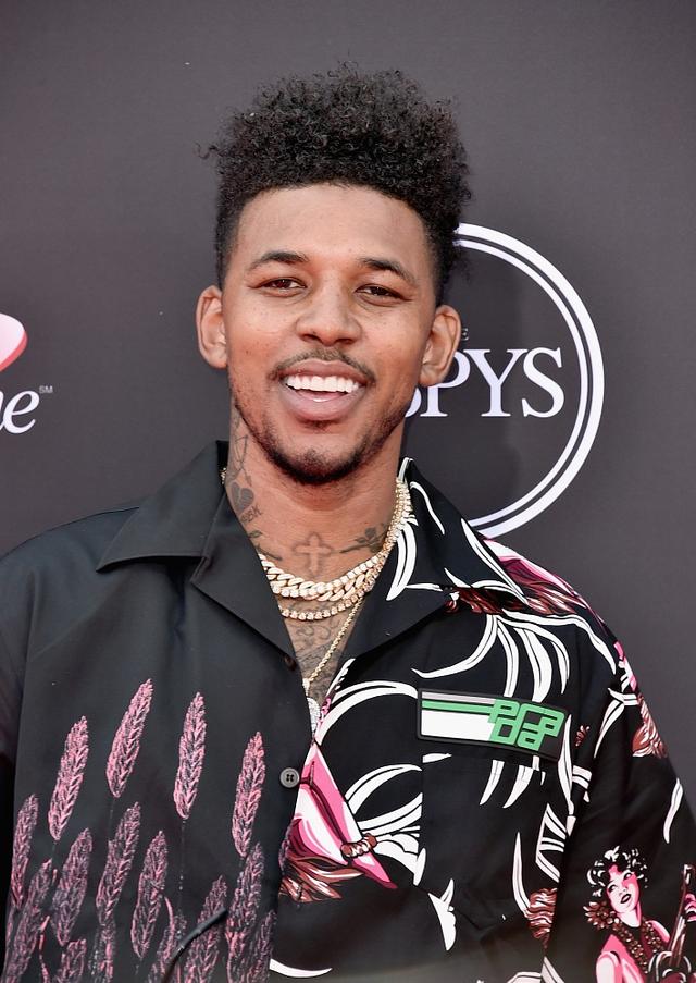 热火伤病报告：希罗&约维奇缺席，鲍威尔出战成疑（热火队伤病更新：希罗、约维奇无缘登场，鲍威尔出战存疑）