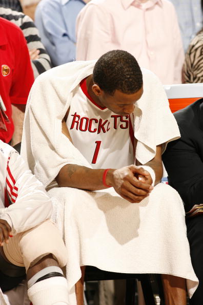 2026年世界杯阿根廷与葡萄牙分组，C罗与梅西将争夺冠军，竞争激烈，可能上演“火星撞地球”对决。（2026世界杯阿根廷同组葡萄牙：梅西C罗冲冠，巅峰对决一触即发）