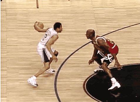 马卡：许多球探想在青年欧冠上考察霍安，但他却没参加比赛（马卡：多名球探欲在青年欧冠考察霍安，然而他未出场）