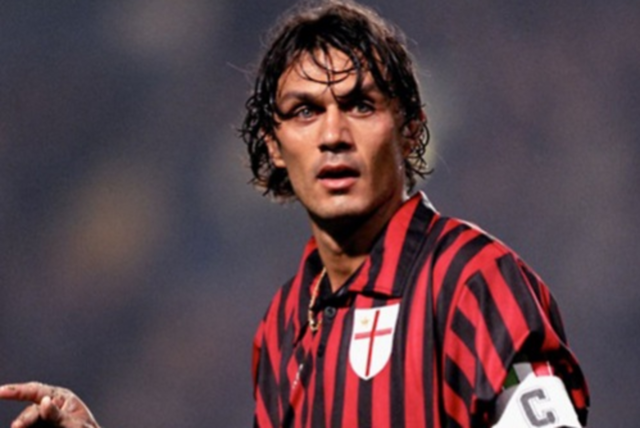 建队基石！武磊、颜骏凌等7人随海港四夺中超冠军（海港四夺中超冠军，武磊、颜骏凌等7人成队中流砥柱）