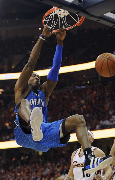 奥尔莫vs阿拉维斯全场数据：梅开二度+5次关键传球，获评9.5分（奥尔莫对阵阿拉维斯数据一览：独中两元+5次关键传球，评分9.5）